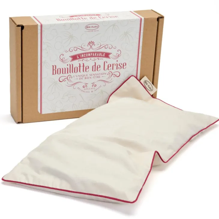 Bouillotte en noyau de cerise avec enveloppe en coton bio L'incomparable - 20 x 40 cm
