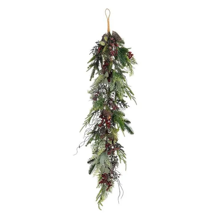 Chute de feuillage vert et pommes de pin bordeaux Bodi - 110 x 18 x 10 cm