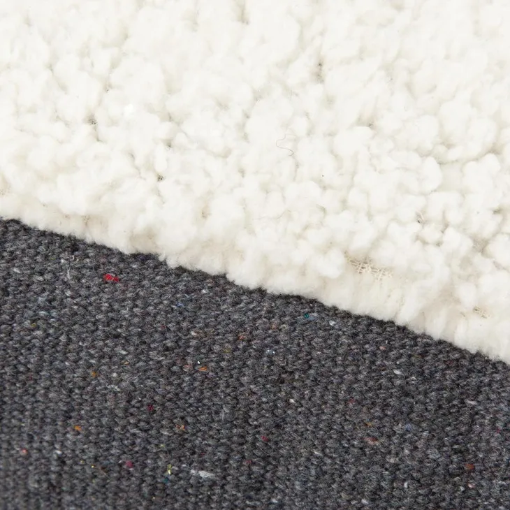 Couchage pour chien coloris gris coussin Scruffs Eco Eden - Taille M 80 x 60 cm