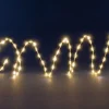 Guirlande lumineuse à 300 micro-LED blanc chaud intense sur câble argent - 4,8 m