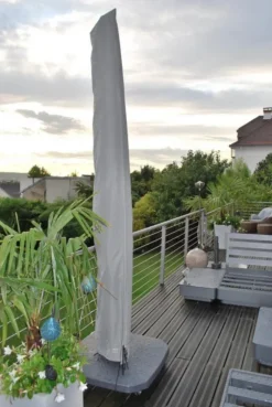 Housse de parasol déporté avec tuteur - MWH - 3m x 3m