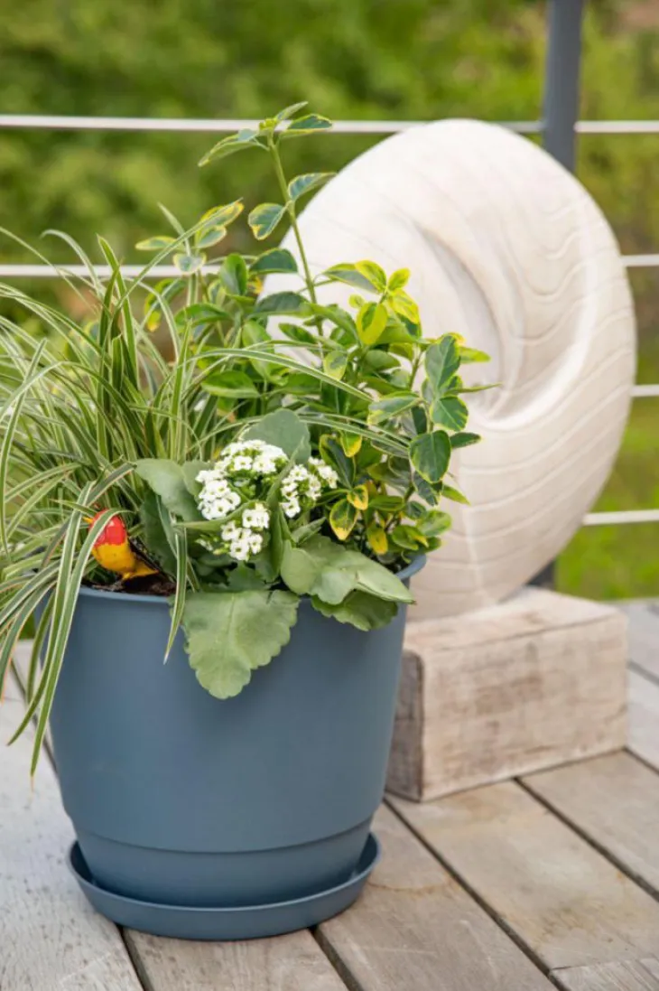Pot en plastique bleu jean Poetic Joy 60 - Ø 58,8 x H 48,8 cm