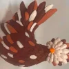 Poule multicolore en résine Isabelle