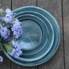 Soucoupe coloris bleu en terre émaillée - Ø 41 cm